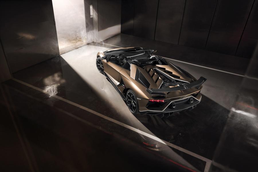  Lamborghini Aventador SVJ Roadster 2019 года  (WW) (фото 20 из 37)